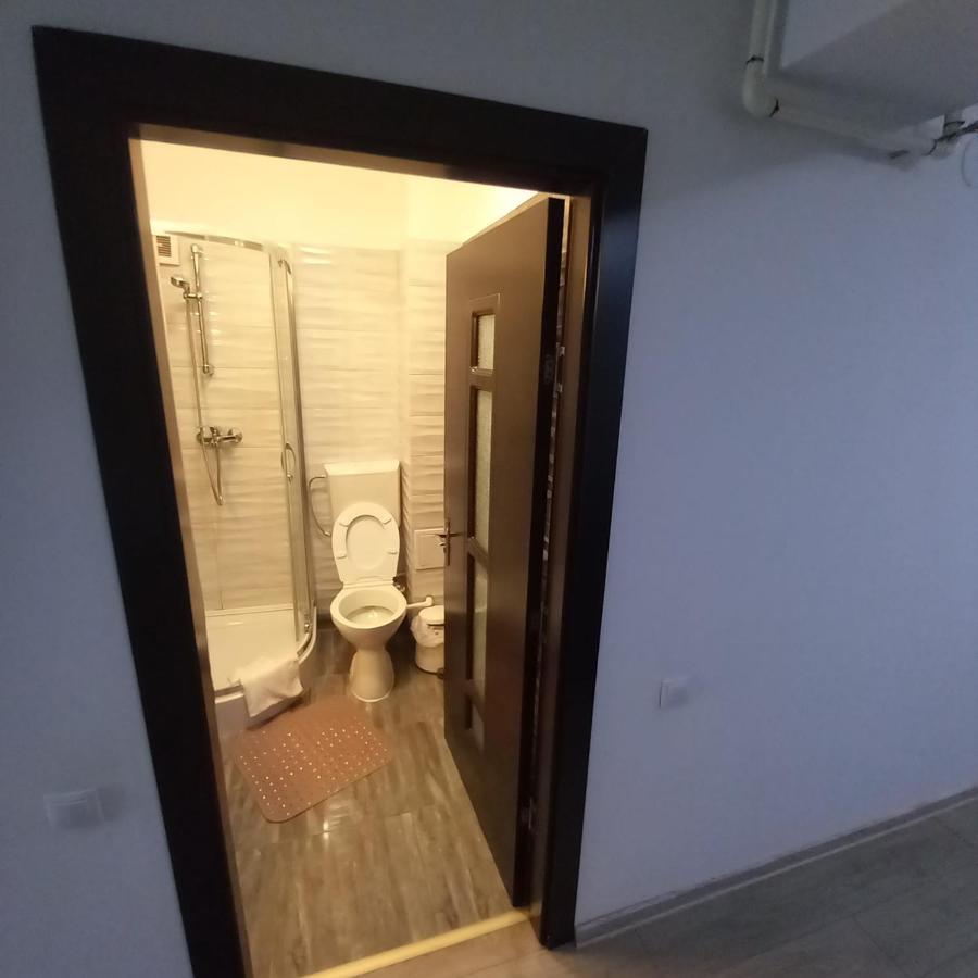Апартаменты Apartament Aosta Central Синая Экстерьер фото